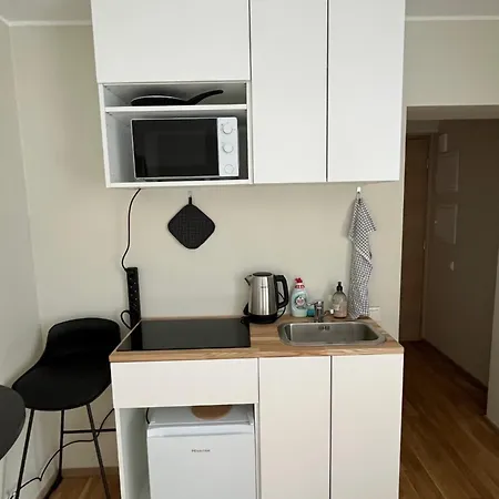 Aisa Street Apartman *