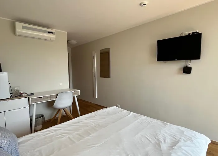 Aisa Street شقة بارنو