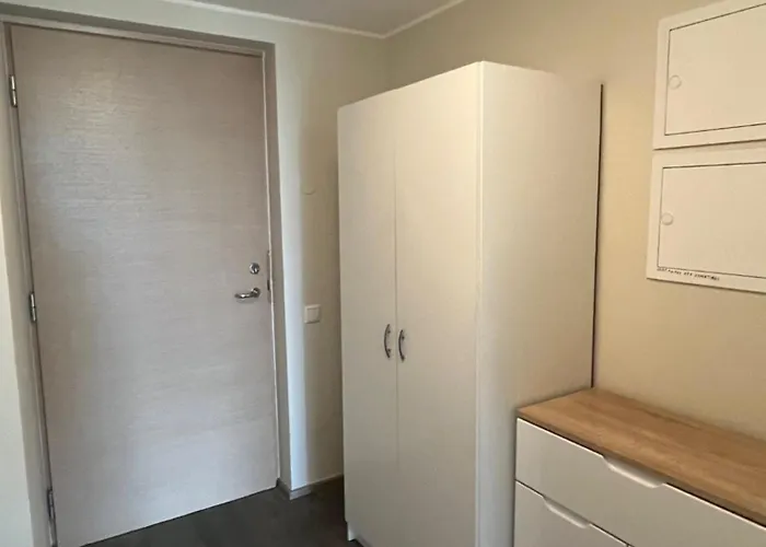 Aisa Street بارنو